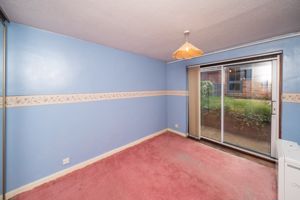 BEDROOM - click for photo gallery